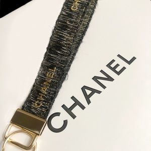 CHANEL HOLIDAY 2020 keychain key holder
